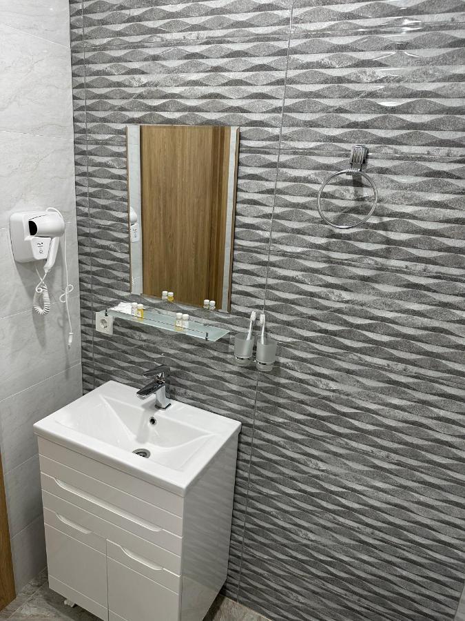 5 Wood Hotel & Spa Tashkent Exterior foto